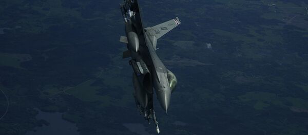 Avionul de vânătoare F-16  - Sputnik Moldova-România