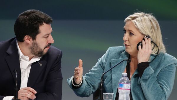 Matteo Salvini and  Marine Le Pen - Sputnik Moldova-România