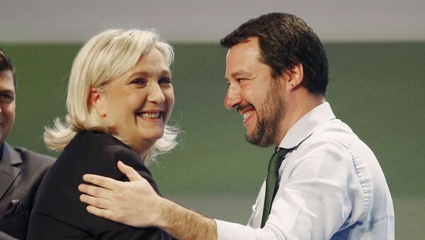 Matteo Salvini and  Marine Le Pen - Sputnik Moldova-România
