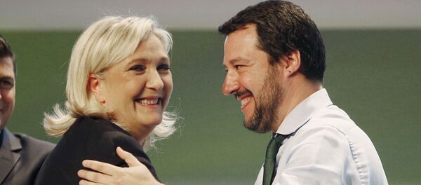 Matteo Salvini and  Marine Le Pen - Sputnik Moldova-România