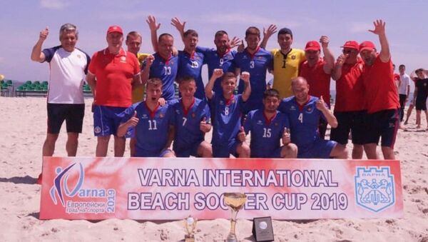 Молдавская сборная выиграла турнир по пляжному футболу - Sputnik Молдова