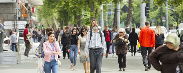 Люди в городе - Sputnik Moldova