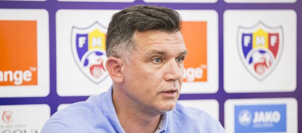 Главный тренер Шерифа Зоран Зекич - Sputnik Молдова