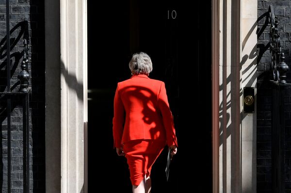 Британский премьер-министр Тереза Мэй после заявления о своей отставке в Лондоне, Великобритания - Sputnik Moldova