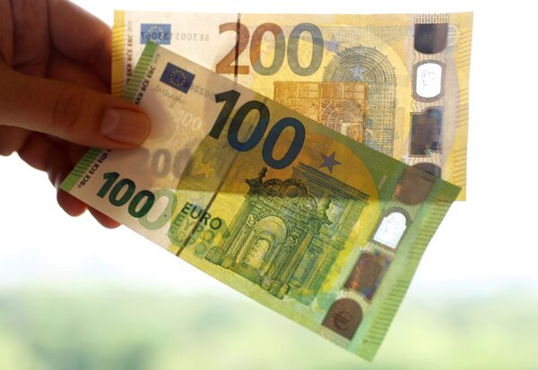 De azi, apar noi bancnote în circulație în România - ce se schimbă De azi, apar noi bancnote în circulație în România - ce se schimbă - Sputnik Moldova-România