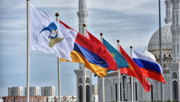Флаги стран, участниц ЕАЭС - Sputnik Молдова
