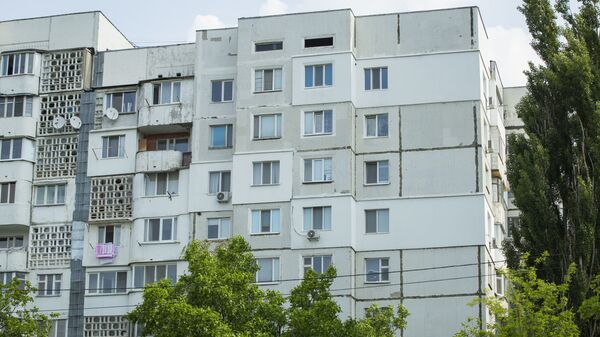 Многоэтажный жилой дом Дом квартиры жилой фонд casă apartamente bloc - Sputnik Молдова