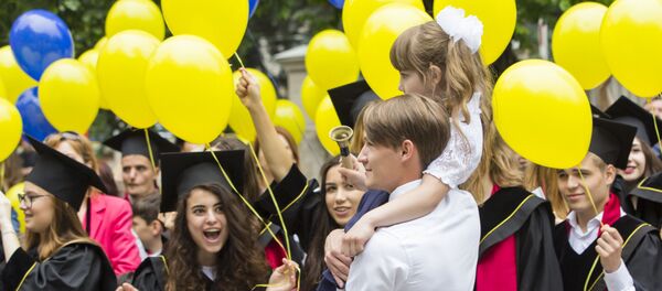 Последний звонок 2019 - Sputnik Moldova