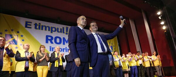 Rareș Bogdan și Ludovic Orban - Sputnik Moldova-România