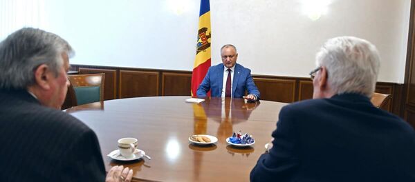 Igor Dodon, la sfat cu Mircea Snegur și Petru Lucinschi - Sputnik Moldova