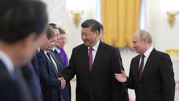 Президент РФ Владимир Путин и председатель Китайской Народной Республики Си Цзиньпин - Sputnik Молдова