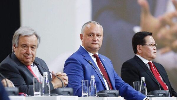Президент Молдовы Игорь Додон  на ПМЭФ -2019 - Sputnik Молдова