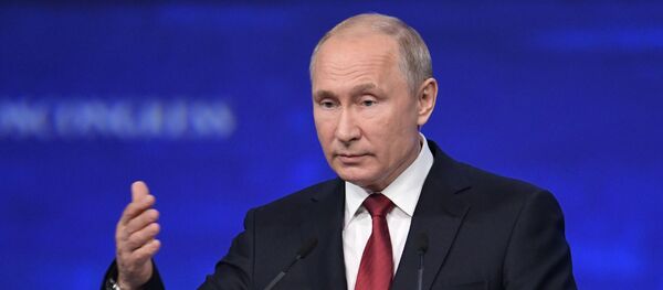 Президент РФ В. Путин на Петербургском международном экономическом форуме. День второй Президент РФ В. Путин на Петербургском международном экономическом форуме. День второй - Sputnik Moldova-România