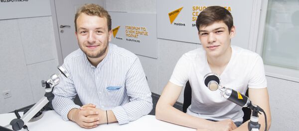 Petru Grecu și Denis Sava Petru Grecu și Denis Sava - Sputnik Moldova