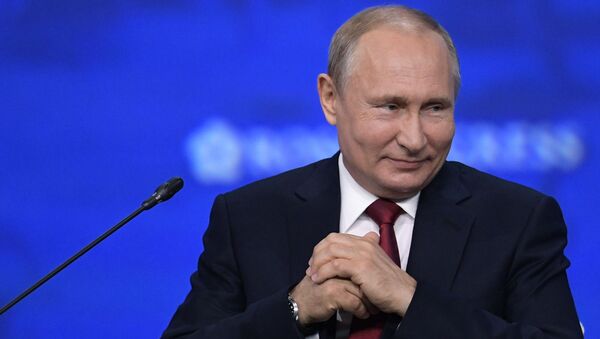 Президент РФ В. Путин на Петербургском международном экономическом форуме. День второй - Sputnik Молдова