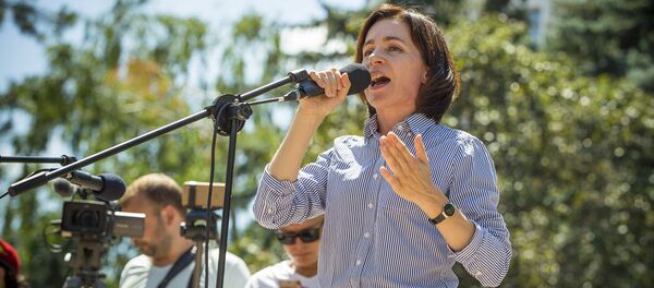 Митинг внепарламентской оппозиции в Кишиневе Митинг внепарламентской оппозиции в Кишиневе - Sputnik Moldova-România