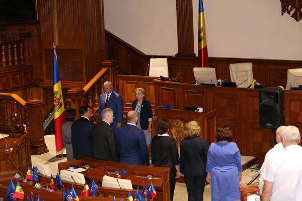 Ce pot face cei rămași fără funcții sau când Năstase a aflat că Dodon este corupt Ce pot face cei rămași fără funcții sau când Năstase a aflat că Dodon este corupt - Sputnik Moldova