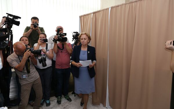 Депутаты выбирали руководство законодательного собрания - Sputnik Молдова