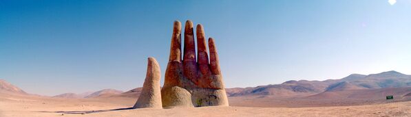 Рука пустыни, скульптура в пустыне Атакама - Sputnik Moldova-România