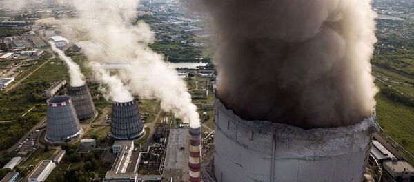 Трубы ТЭЦ-5 в городе Омске - Sputnik Moldova
