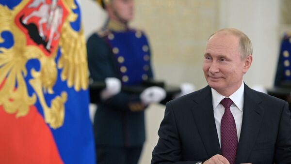 Președintele Federației Ruse, Vladimir Putin, înmânează premiile de stat la Kremlin - Sputnik Moldova