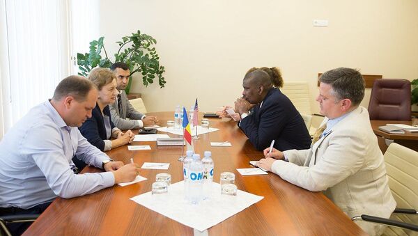 Întrevedere Zinaida GRECEANÎI, cu E.S. dl Dereck J. HOGAN, Ambasador al SUA în Moldova - Sputnik Moldova