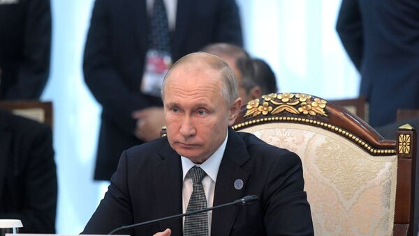 Президент РФ В. Путин принимает участие в заседании Совета глав государств – членов ШОС в Бишкеке - Sputnik Молдова