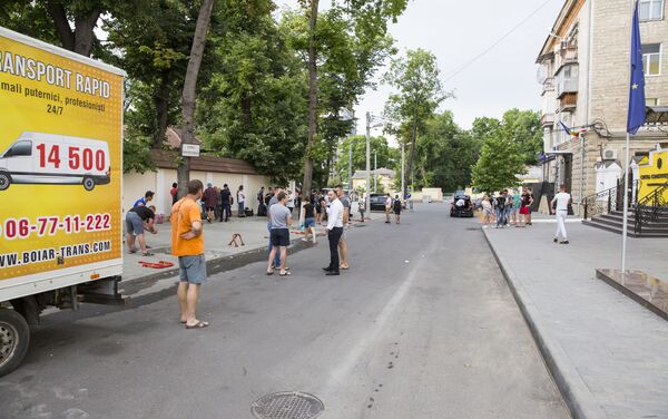 Сторонники Демпартии собрали палатки - Sputnik Молдова