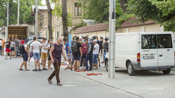 Сторонники Демпартии разблокировали входы в правительственные здания - Sputnik Молдова