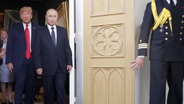 Президент России Владимир Путин и президент США Дональд Трамп - Sputnik Молдова
