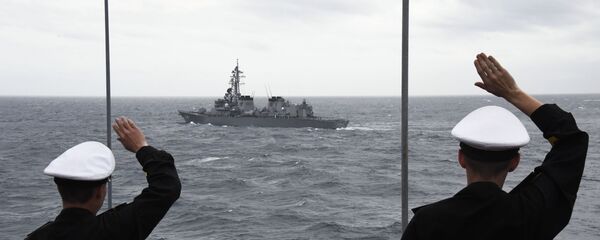 Моряки большого противолодочного корабля (БПК) Адмирал Пантелеев во время совместных учений по поиску и спасению на море Сарекс-2019 - Sputnik Moldova-România