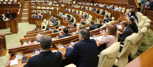 Заседание парламента 18 июня. - Sputnik Молдова