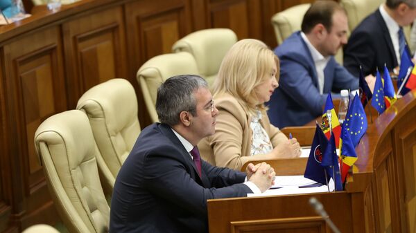 Заседание парламента 18 июня - Sputnik Moldova