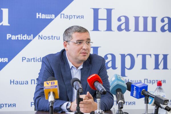 Cine sunt candidații la alegerile prezidențiale: Portretul lui Renato Usatîi Cine sunt candidații la alegerile prezidențiale: Portretul lui Renato Usatîi - Sputnik Moldova