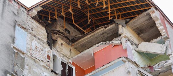 В Атаках рухнула часть девятиэтажного дома - Sputnik Moldova