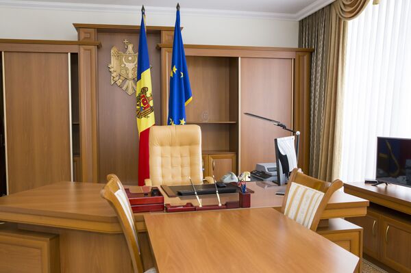 Обзор недели: зарубежные визиты и государственный коллапс Обзор недели: зарубежные визиты и государственный коллапс - Sputnik Молдова