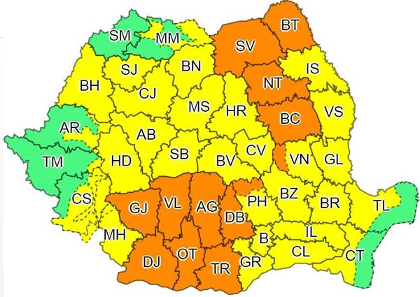 Alertă meteo de vreme severă: cod portocaliu şi galben de furtuni şi grindină Alertă meteo de vreme severă: cod portocaliu şi galben de furtuni şi grindină - Sputnik Moldova-România