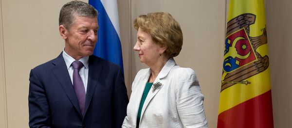 Представители молдавского парламента встретились в Кишиневе с российской делегацией во главе с Дмитрием Козаком - Sputnik Moldova