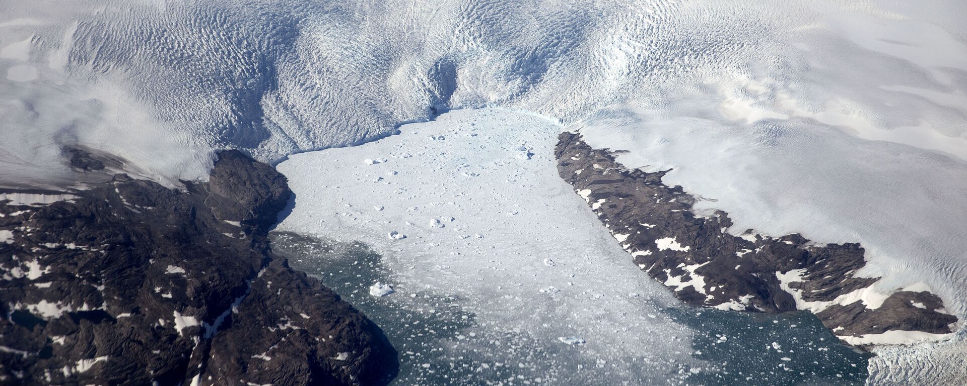 Таяние ледника в Гренландии - Sputnik Молдова, 1920, 12.05.2020