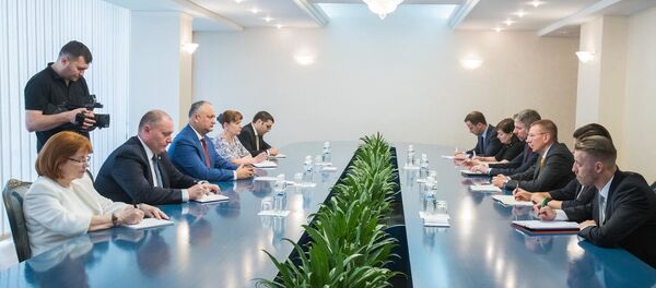 Встреча Игоря Додона с Эдгарсом Ринкевичсом - Sputnik Молдова