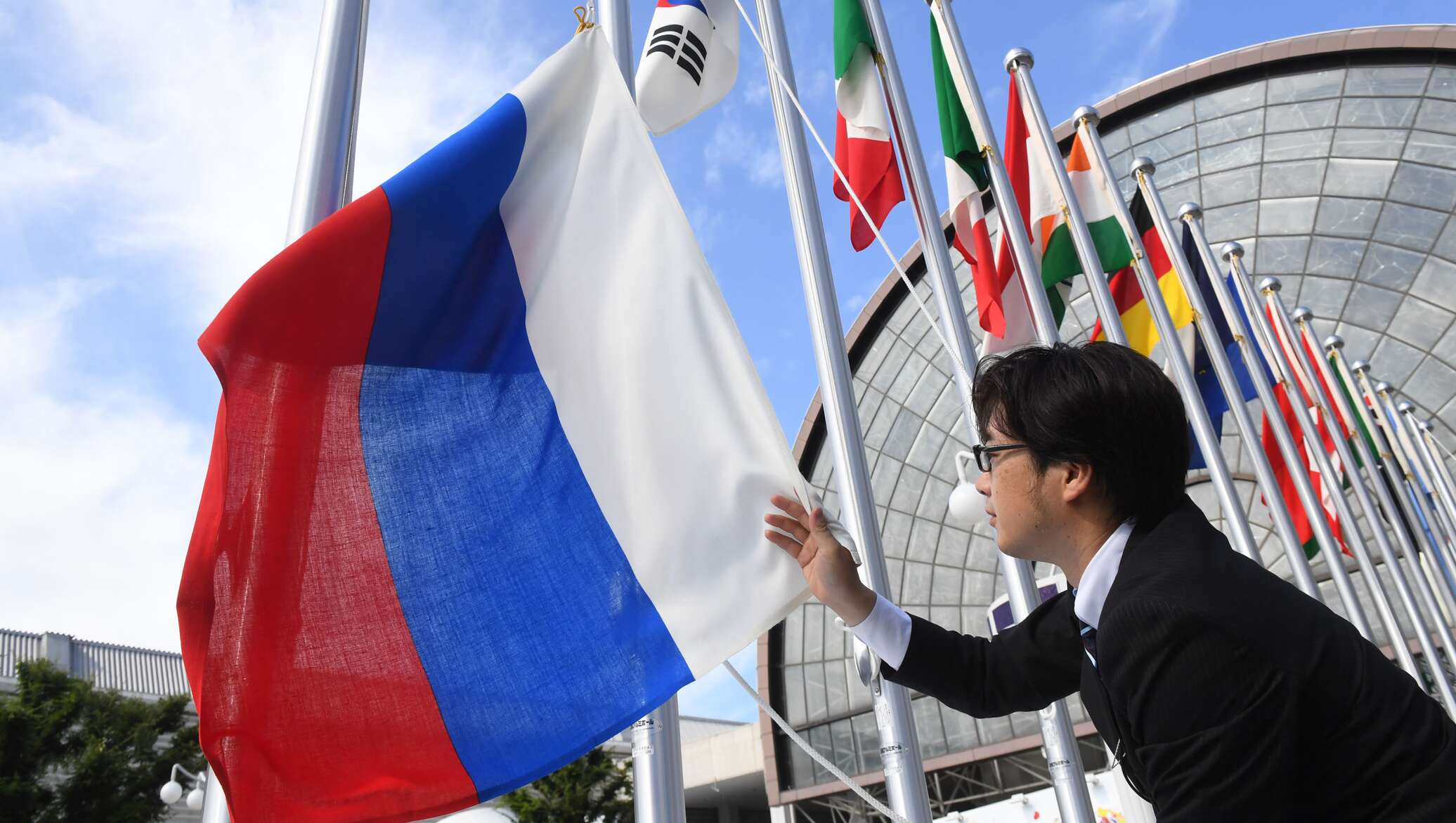 Между странами. Саммит большой двадцатки 2022. G20 Россия. Россия и Япония. Российско-японские отношения.