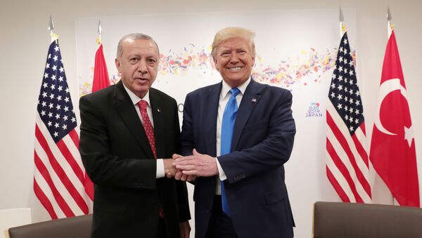 Donald Trump și Recep Tayyip Erdogan - Sputnik Moldova