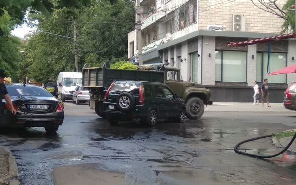 Авария в Кишиневе на перекрестке улиц А.Щусева и В.Пыркэлаб - Sputnik Moldova