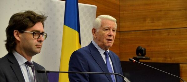 Miniștri de Externe ai Republicii Moldova și României, Nicolae Popescu și Teodor Meleșcanu Miniștri de Externe ai Republicii Moldova și României, Nicolae Popescu și Teodor Meleșcanu - Sputnik Moldova-România