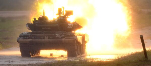 Танк Т-72БЗ во время демонстрации возможностей вооружения и военной техники на V Международном военно-техническом форуме Армия-2019 - Sputnik Молдова