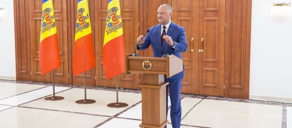 Cei mai buni 100 de absolvenți ai promoției 2019, premiați de Igor Dodon Cei mai buni 100 de absolvenți ai promoției 2019, premiați de Igor Dodon - Sputnik Moldova