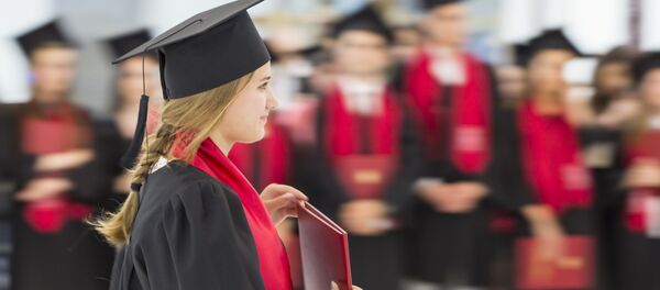 Absolvenți  - Sputnik Moldova