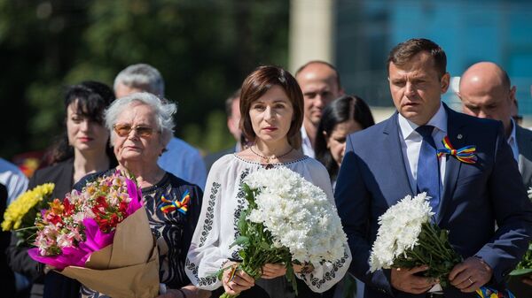 Maia Sandu și Andrei Năstase de ziua comemorării deportaților  - Sputnik Moldova