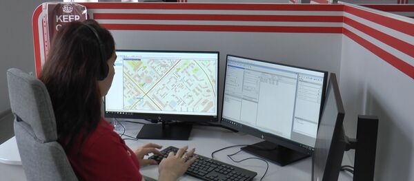 Такое представить сложно: как проходит день оператора Службы спасения 112 Такое представить сложно: как проходит день оператора Службы спасения 112 - Sputnik Молдова