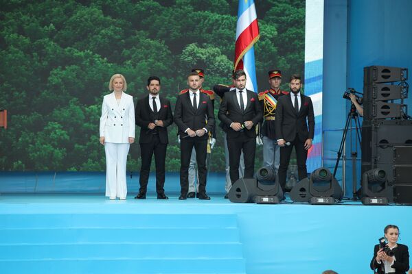 Brio Sonores исполнили гимн Республики Молдова. - Sputnik Молдова